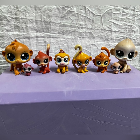 LPS Monkey and Turtle Families - Lot of 11 Pets + 2 Mini Pets - Picture 2 of 6